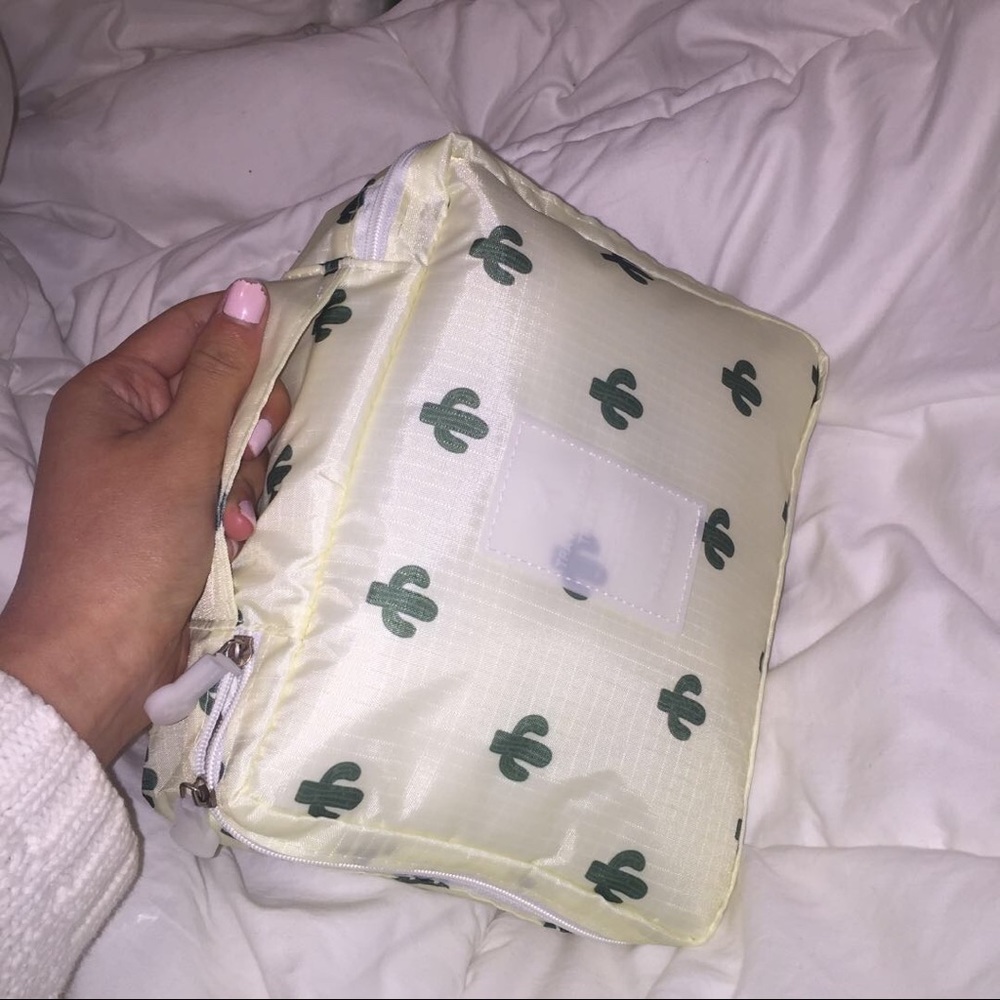 Toiletry cosmetic bag